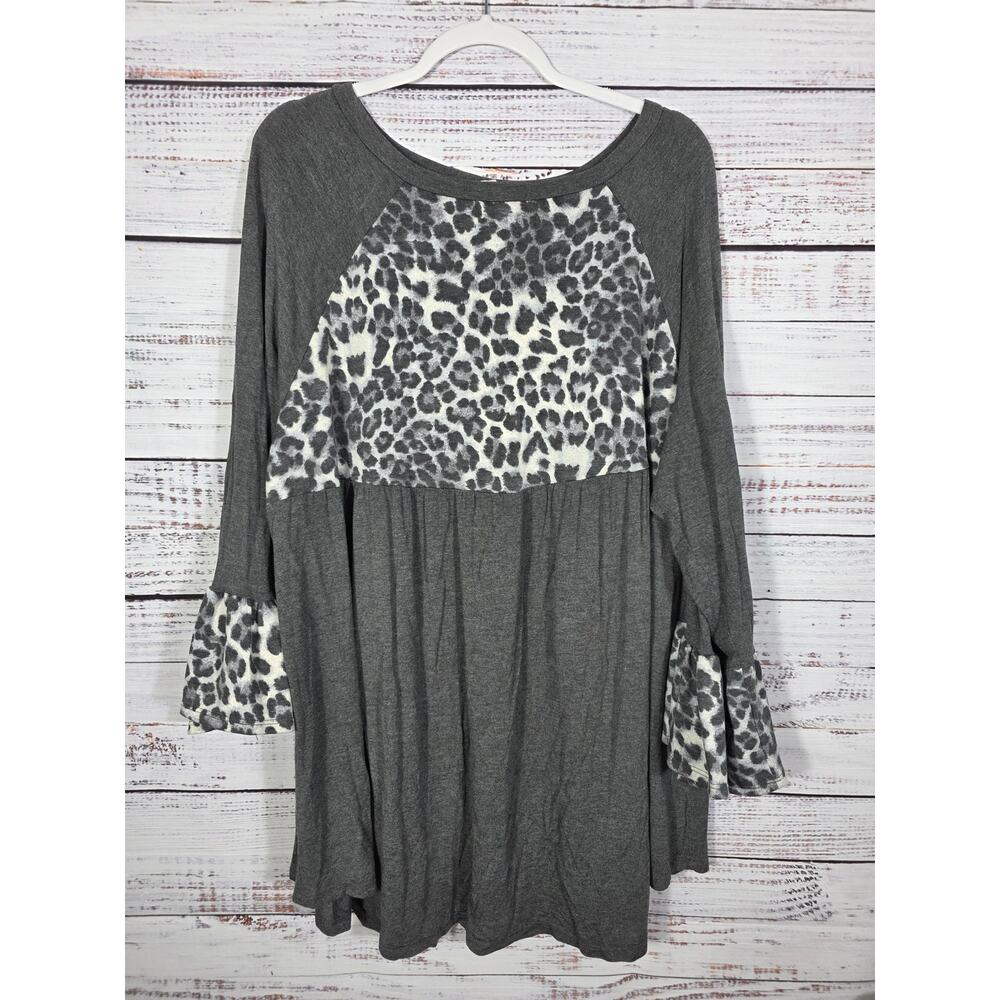 Emerald Women's 3X Gray Leopard Print Babydoll Tunic Top Bell Sleeve Plus Size